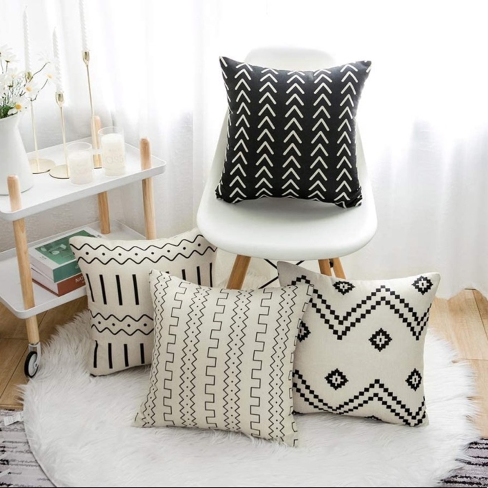 4 Decorative Throw Pillow Covers Rustic Farmhouse - Picture 1 of 6